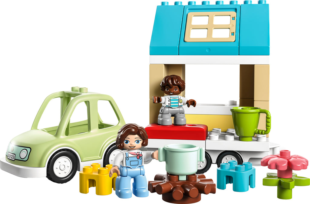LEGO® DUPLO: Town Family House on Wheels